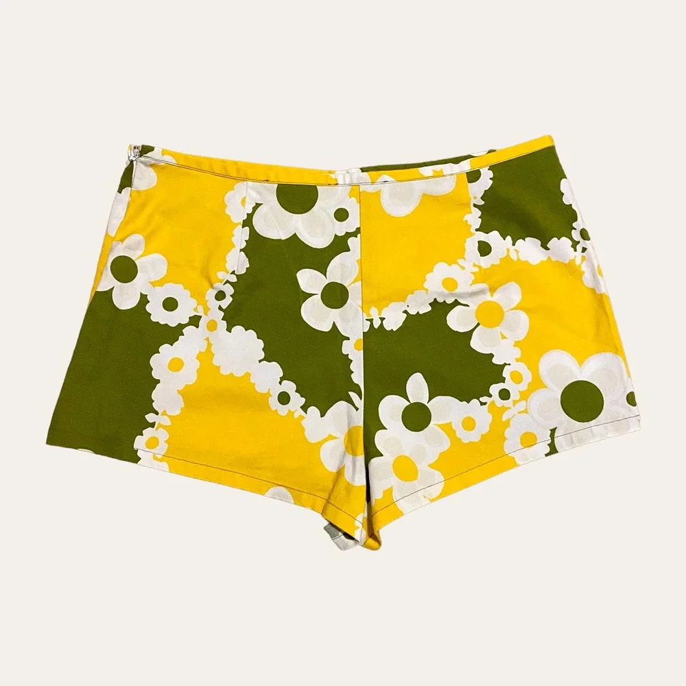 Urban Outfitters Groovy Yellow and Green Floral Cutoff Shorts - Picture 2 of 3